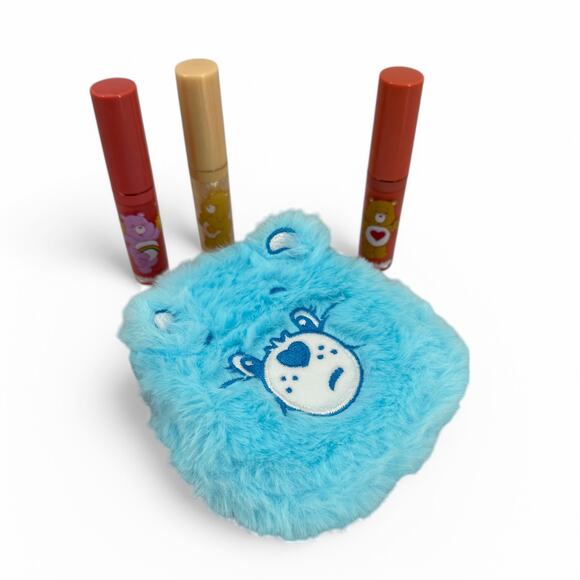 Care Bears x Sheglam Share A Smile Lip Set Matte Lipstick and Lipgloss - Picture 7 of 12
